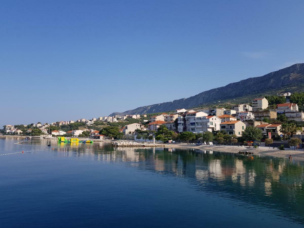 Apartmani Raos Дуги Рат Екстериор снимка